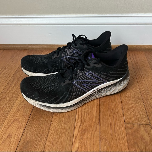 New Balance Men's Fresh Foam x Vongo v5 Black Purple Running Sneakers Size 11 - Picture 1 of 7